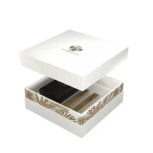 Cofanetto Red Tobacco 120 ml + 2 x 8 ml_MCR80CF